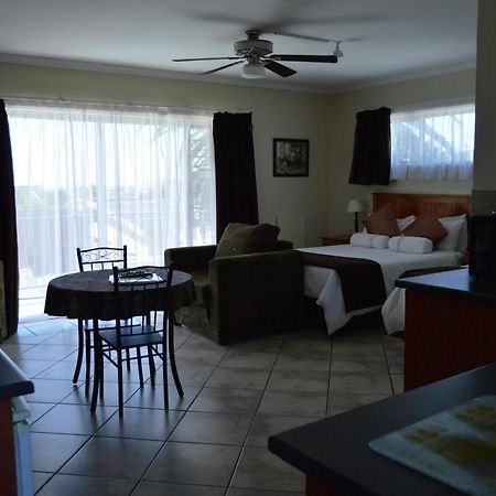 Aqua Marine Guest House Πορτ Ελίζαμπεθ Εξωτερικό φωτογραφία