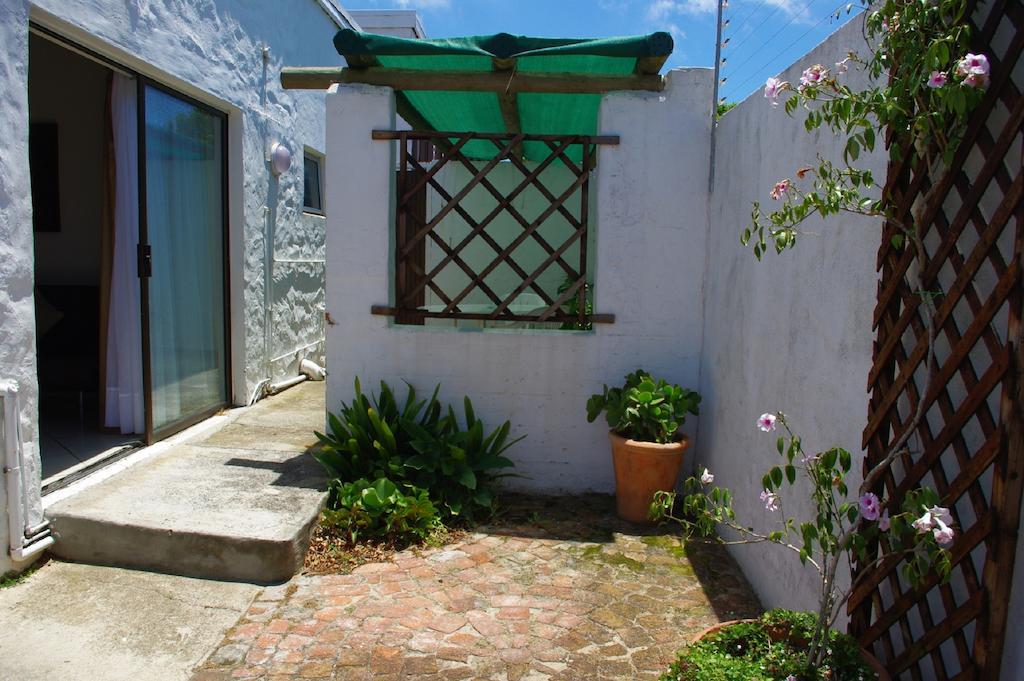 Aqua Marine Guest House Πορτ Ελίζαμπεθ Εξωτερικό φωτογραφία