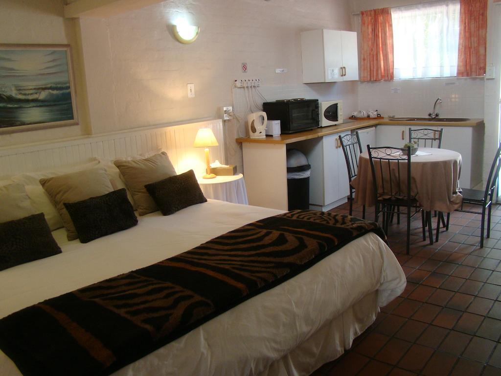 Aqua Marine Guest House Πορτ Ελίζαμπεθ Δωμάτιο φωτογραφία